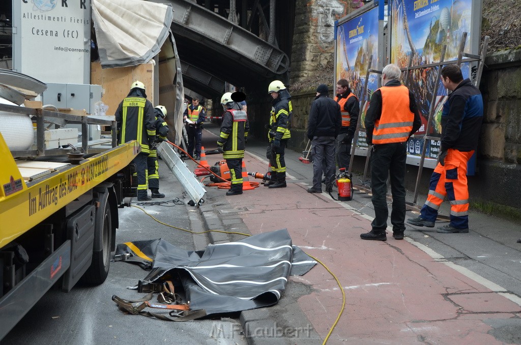 LKW Bruecke Koeln Deutz Opladenestr Deutz Muelheimerstr P109.JPG - Miklos Laubert